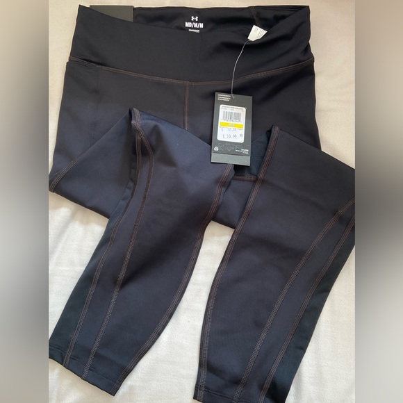 under armour black leggings - Picture 2 of 3